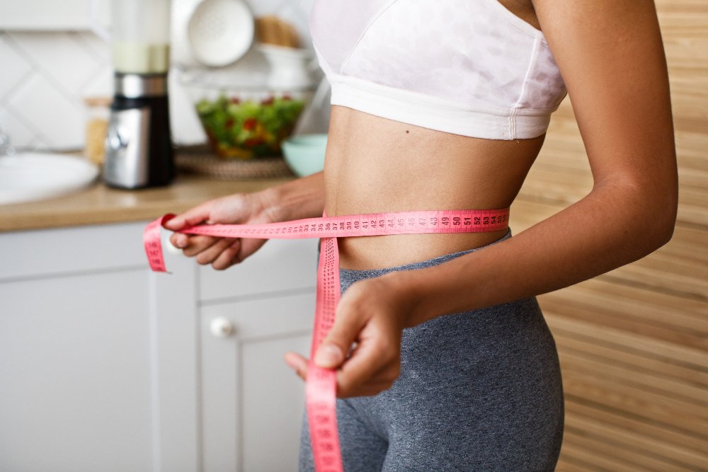 Woman receiving professional Weight Loss Treatment in Dubai at an aesthetic clinic