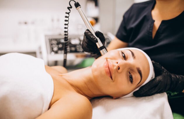 Best Aesthetic Clinic in Dubai offering advanced aesthetic treatments including acne scar treatment, hair transplant, skin rejuvenation, and weight loss solutions in 2026